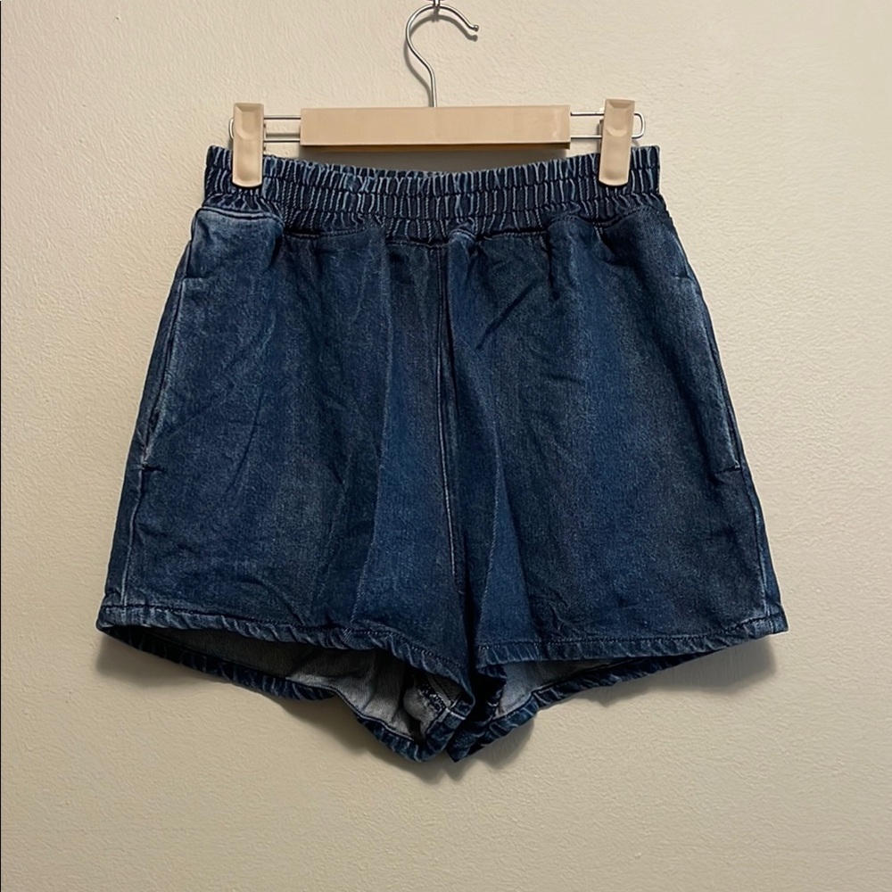 GOOD AMERICAN elastic shorts